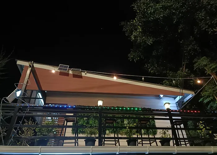 Mumzai House