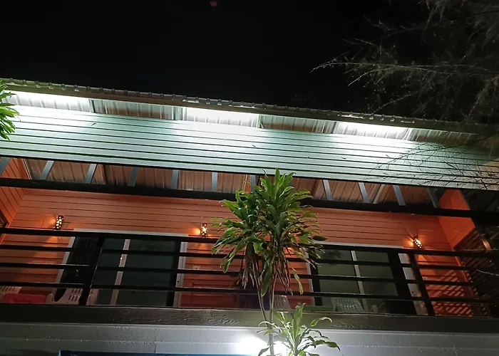 Mumzai House