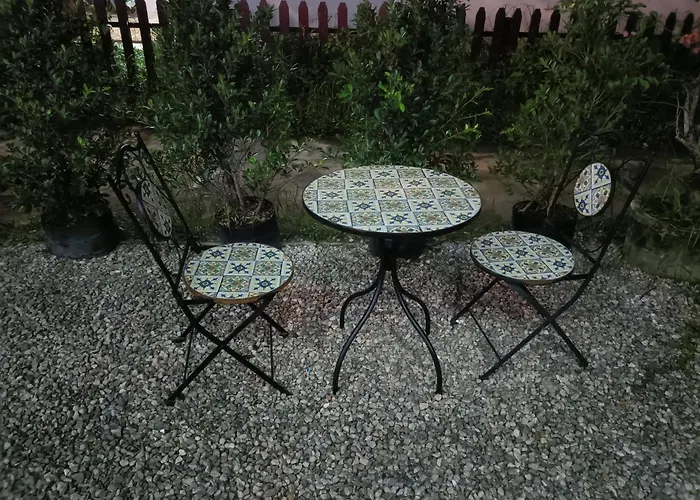 Mumzai House